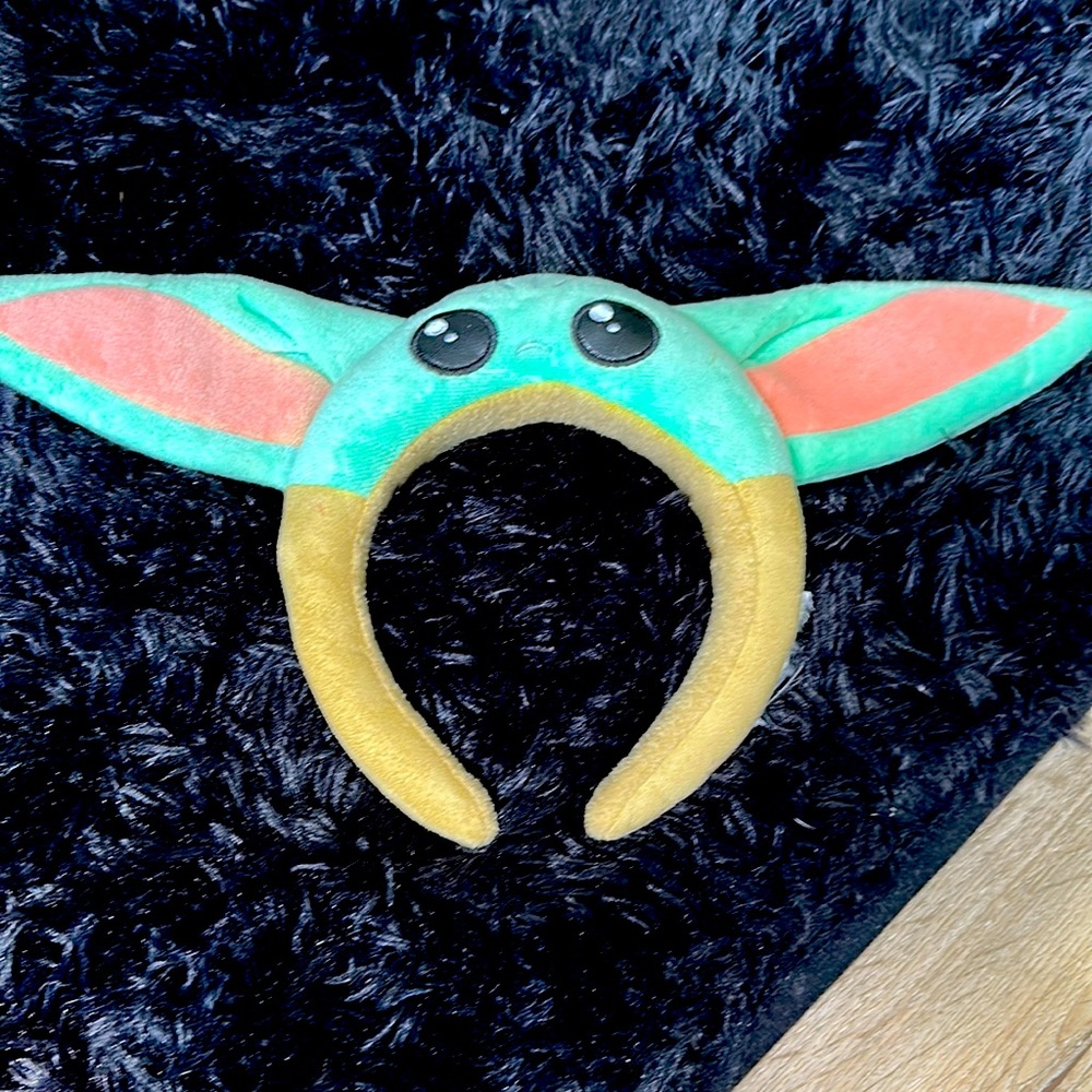 Grogu ears